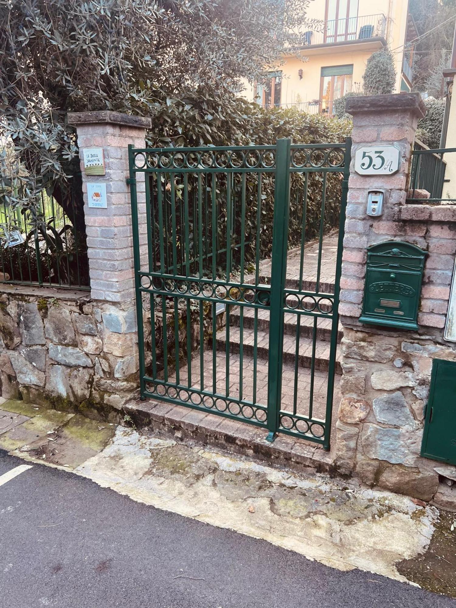 La Serra Sognante, Un Rifugio Incantevole Tra Natura E Relax Florença Exterior foto